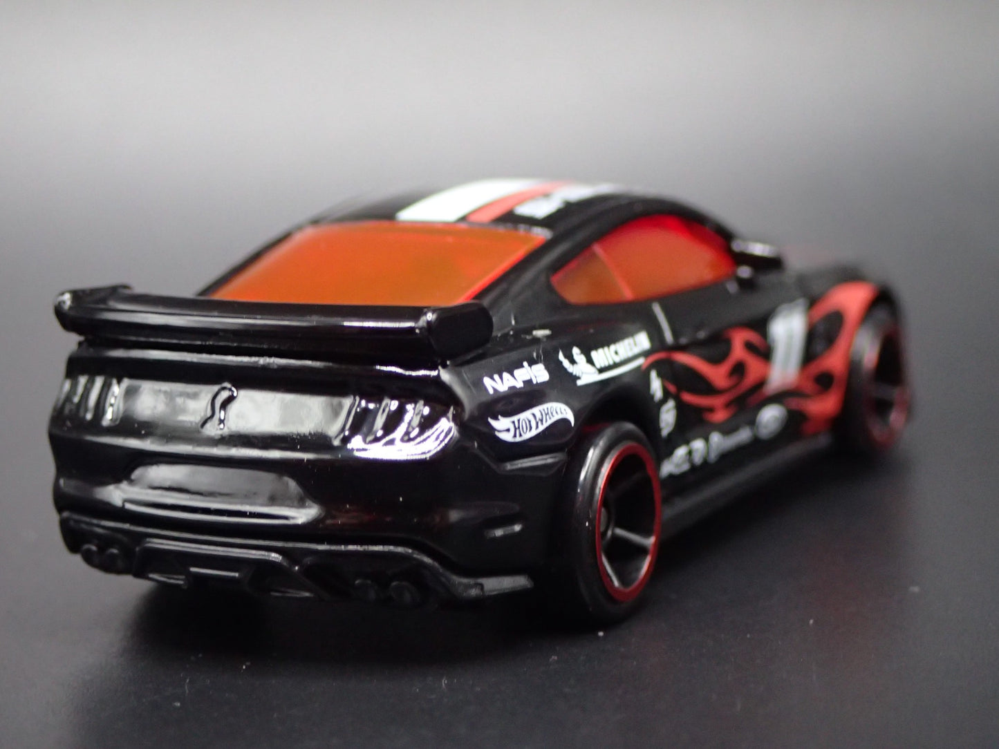 2015-2023 FORD MUSTANG SHELBY GT500 BLACK 1/64 SCALE DIORAMA DIECAST MODEL CAR
