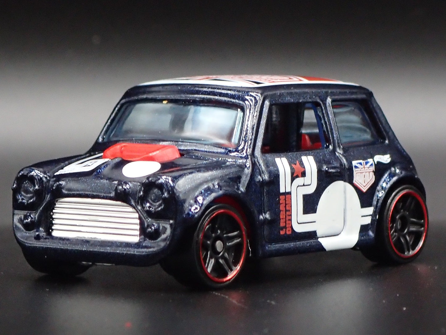 1969-1976 MINI COOPER OUTLAW MARK III 1:64 SCALE COLLECTIBLE DIECAST MODEL CAR