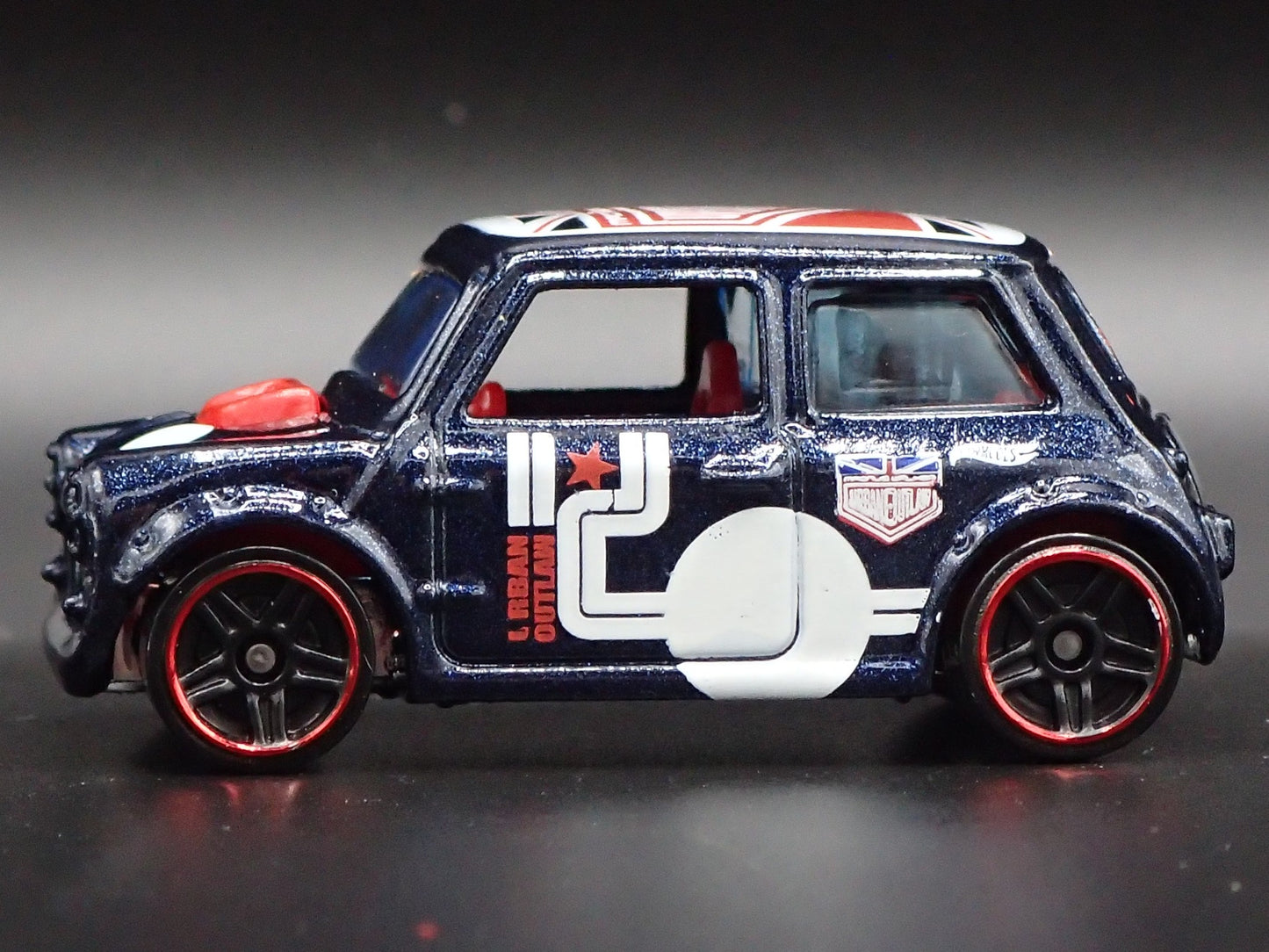 1969-1976 MINI COOPER OUTLAW MARK III 1:64 SCALE COLLECTIBLE DIECAST MODEL CAR