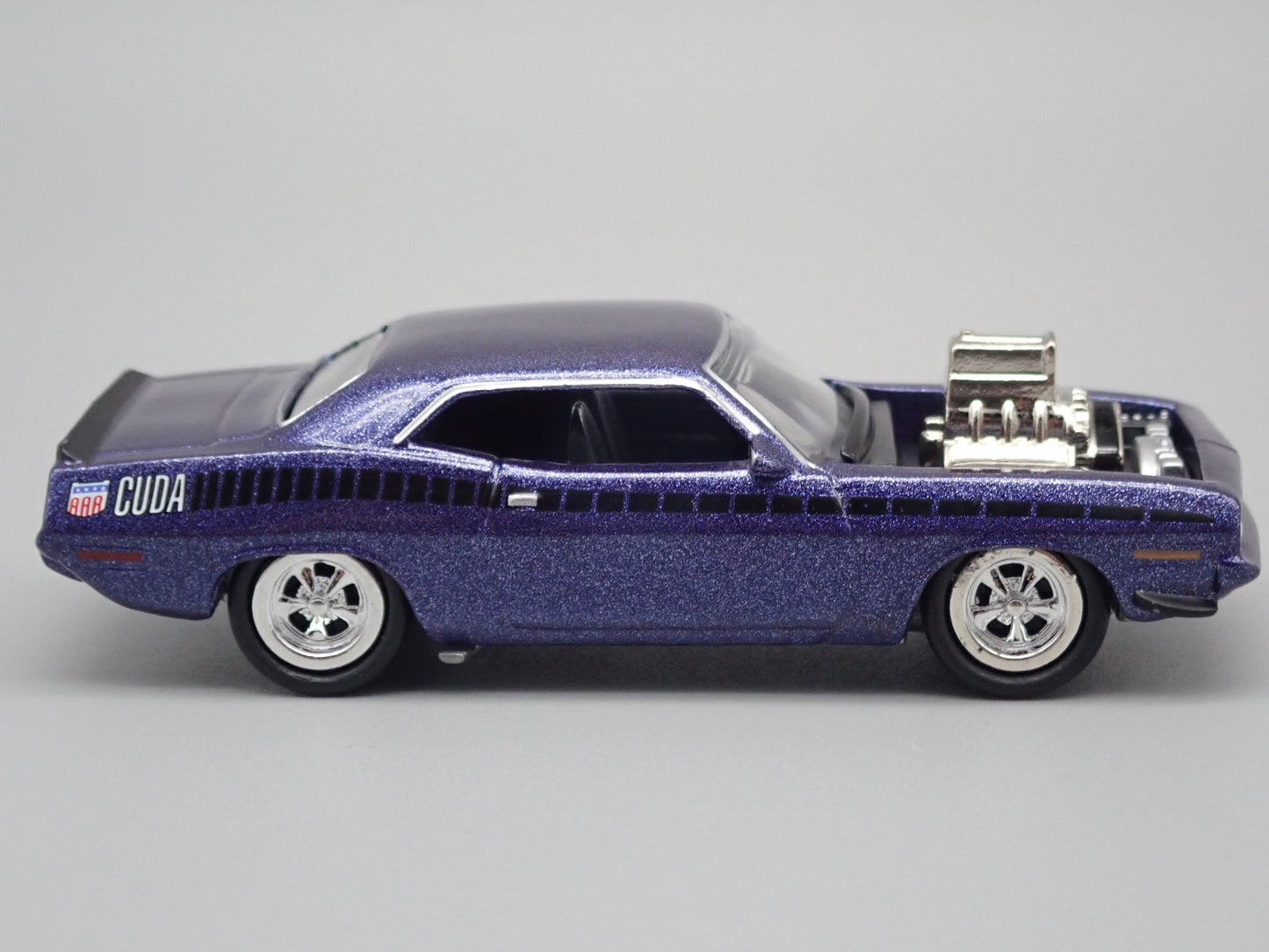 1970 70 PLYMOUTH AAR CUDA PURPLE 1:64 SCALE COLLECTIBLE DIECAST MODEL CAR