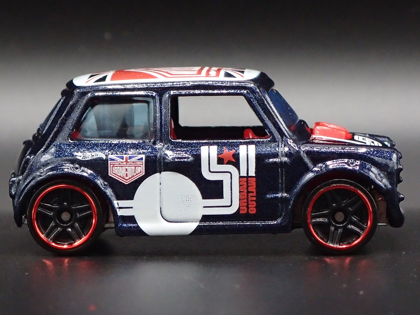 1969-1976 MINI COOPER OUTLAW MARK III 1:64 SCALE COLLECTIBLE DIECAST MODEL CAR