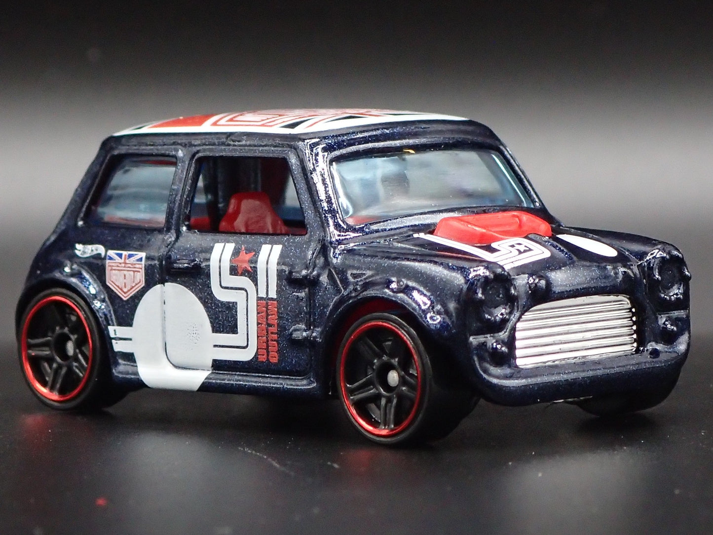 1969-1976 MINI COOPER OUTLAW MARK III 1:64 SCALE COLLECTIBLE DIECAST MODEL CAR