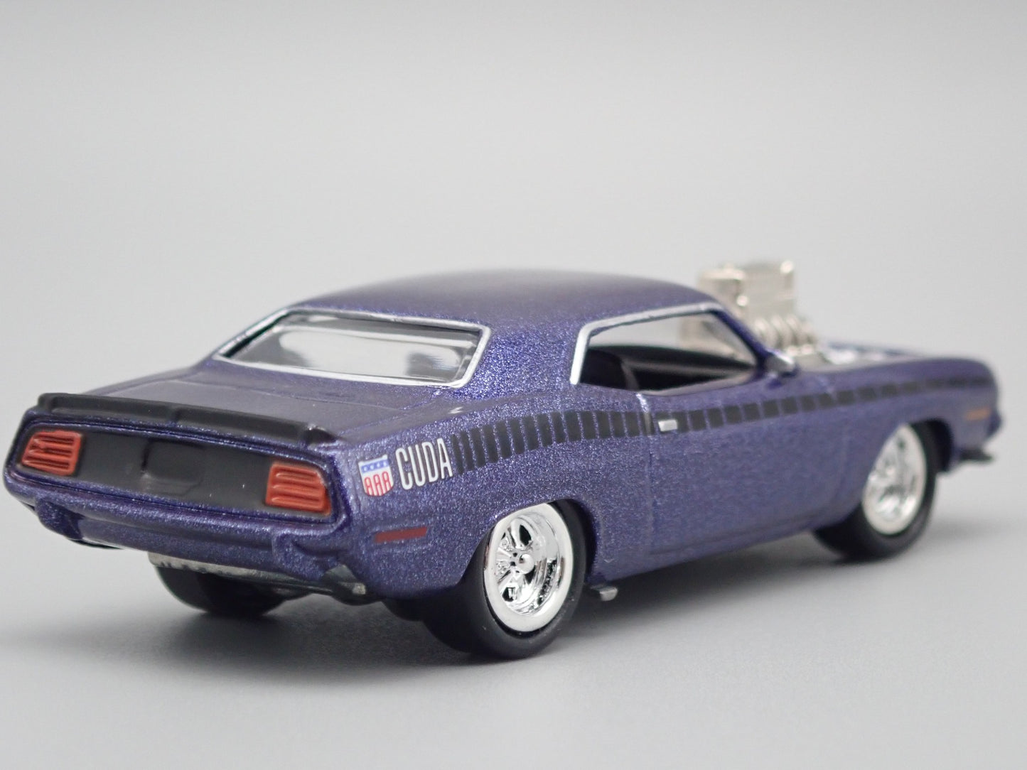 1970 70 PLYMOUTH AAR CUDA PURPLE 1:64 SCALE COLLECTIBLE DIECAST MODEL CAR