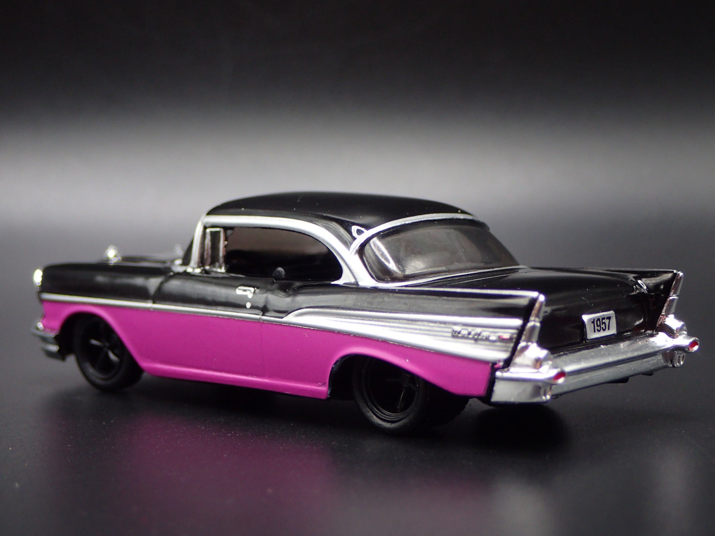 1957 57 CHEVY CHEVROLET BEL AIR PINK 1:64 SCALE COLLECTIBLE DIECAST MODEL CAR
