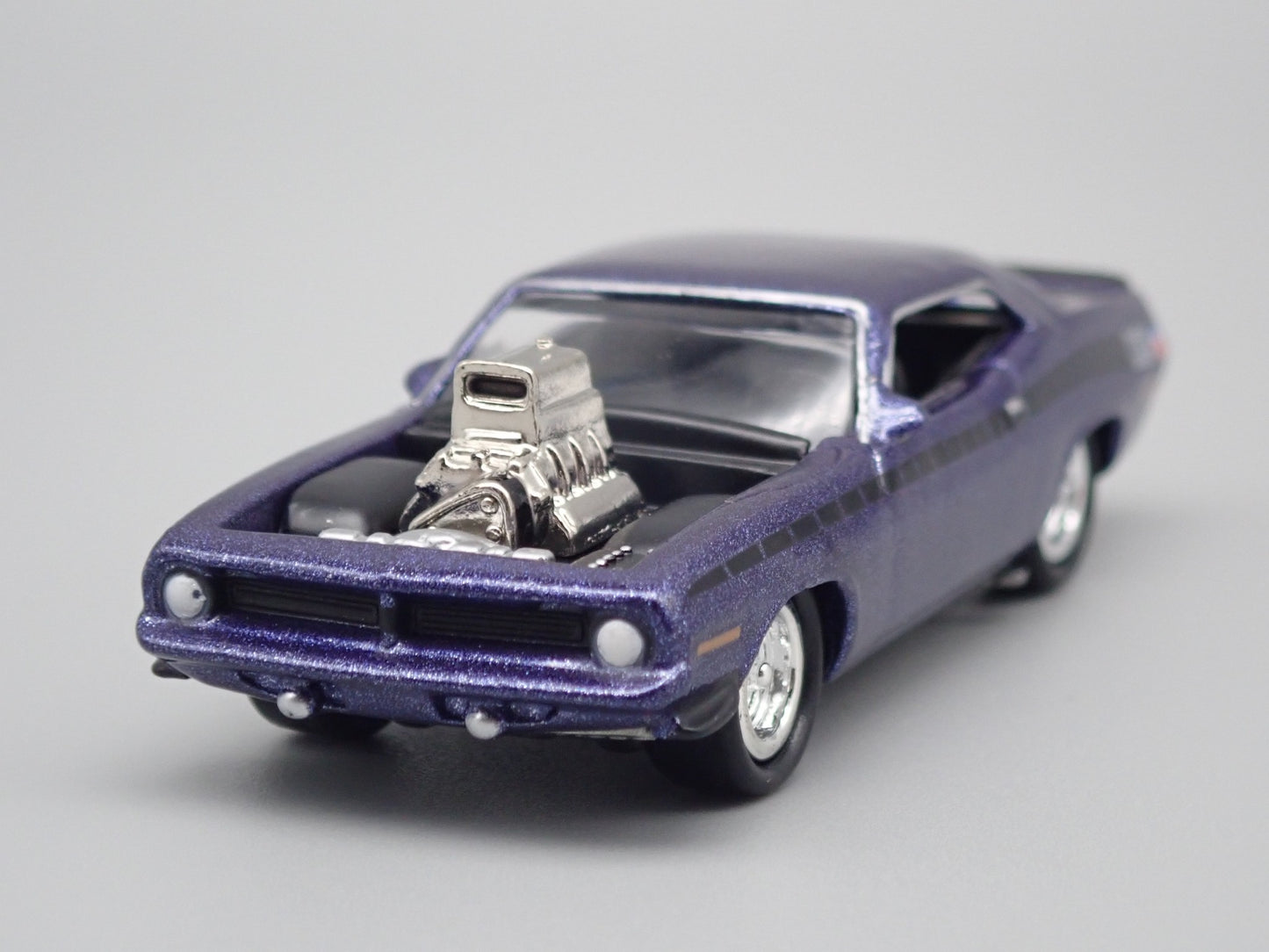 1970 70 PLYMOUTH AAR CUDA PURPLE 1:64 SCALE COLLECTIBLE DIECAST MODEL CAR