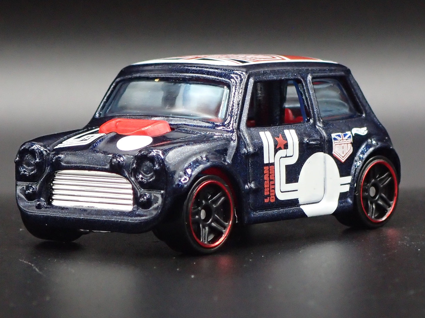 1969-1976 MINI COOPER OUTLAW MARK III 1:64 SCALE COLLECTIBLE DIECAST MODEL CAR