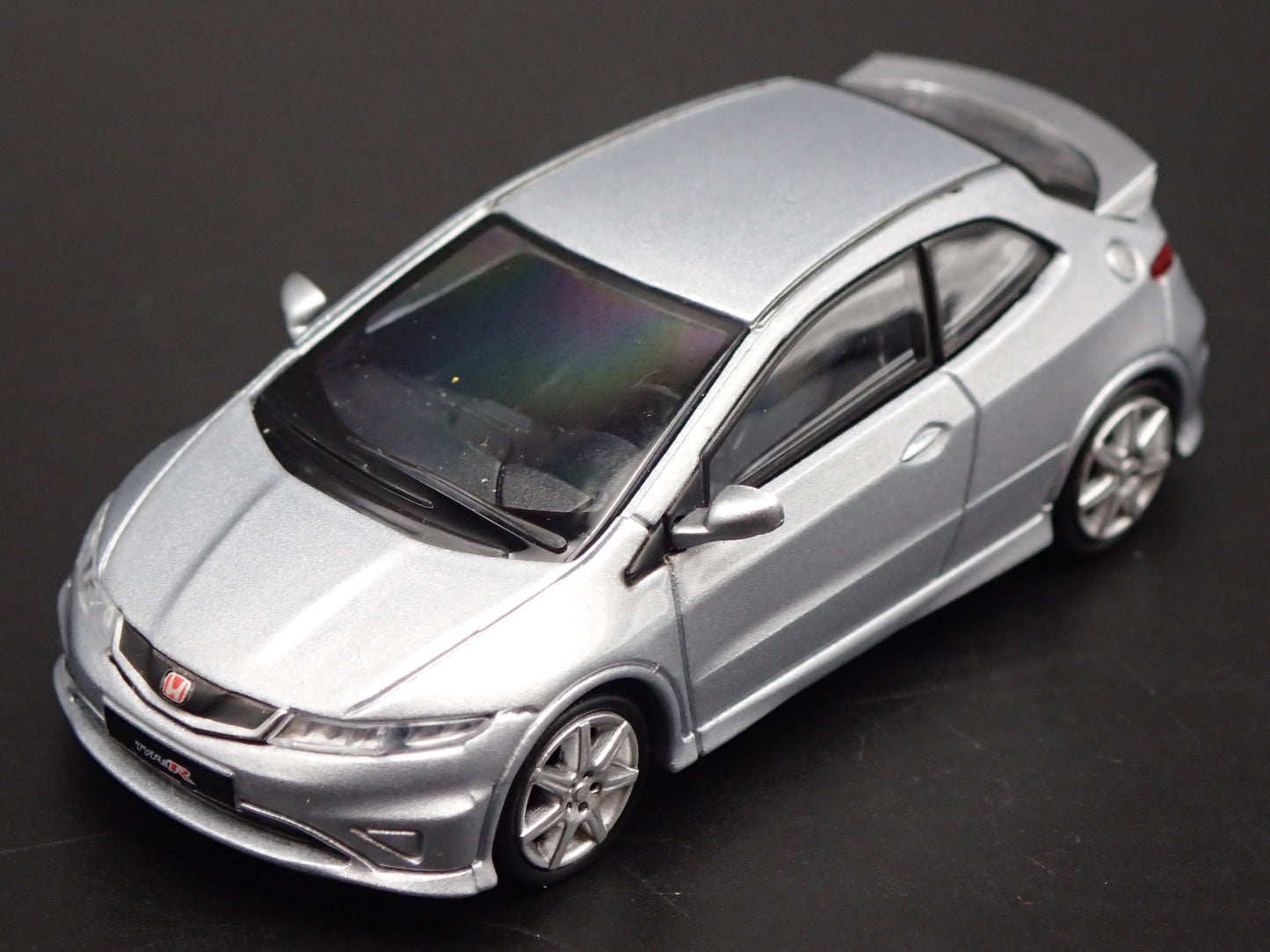 2007-2011 HONDA CIVIC TYPE R FN2 EURO 1:64 SCALE DIORAMA DIECAST MODEL CAR