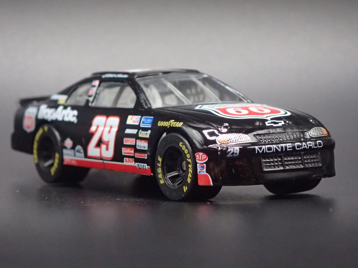 1997 97 CHEVY MONTE CARLO 29 ELLIOT SADLER NASCAR 1:64 SCALE DIECAST MODEL CAR
