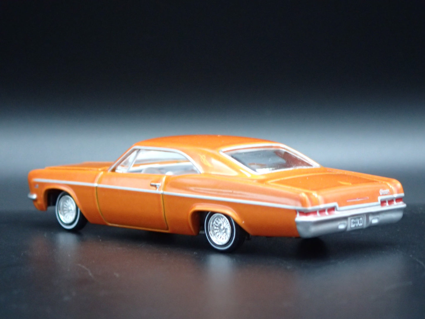 1966 66 CHEVY CHEVROLET IMPALA SS LOWRIDER 1:64 SCALE DIORAMA DIECAST MODEL CAR