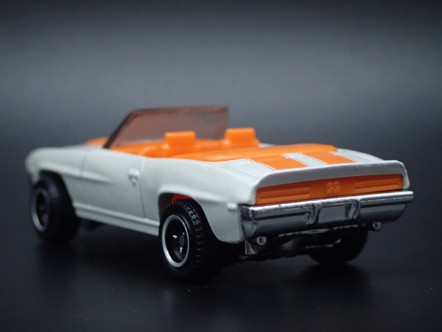 1969 69 CHEVY CHEVROLET CAMARO SS 396 CONVERTIBLE 1/64 SCALE DIECAST MODEL CAR