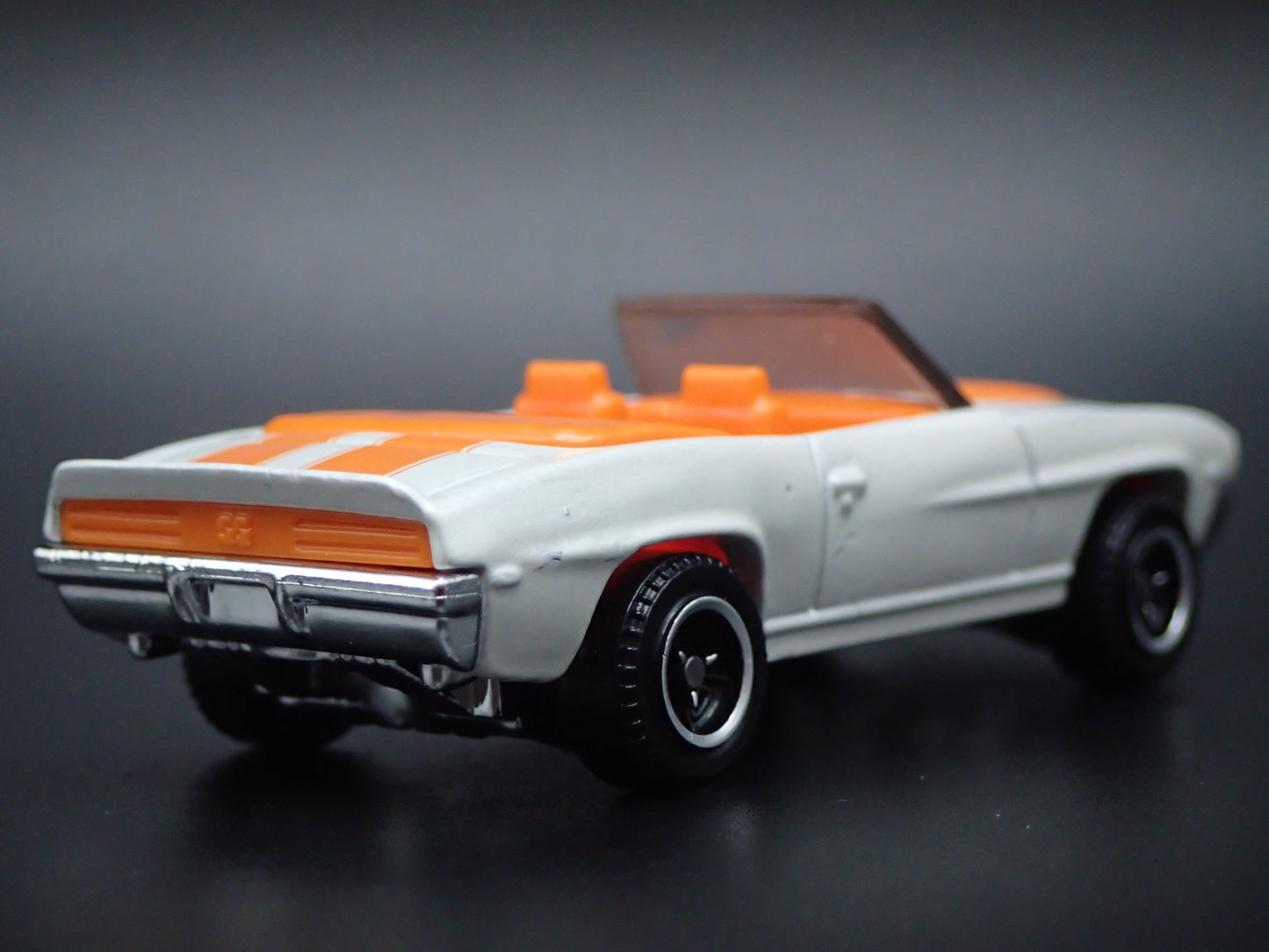 1969 69 CHEVY CHEVROLET CAMARO SS 396 CONVERTIBLE 1/64 SCALE DIECAST MODEL CAR