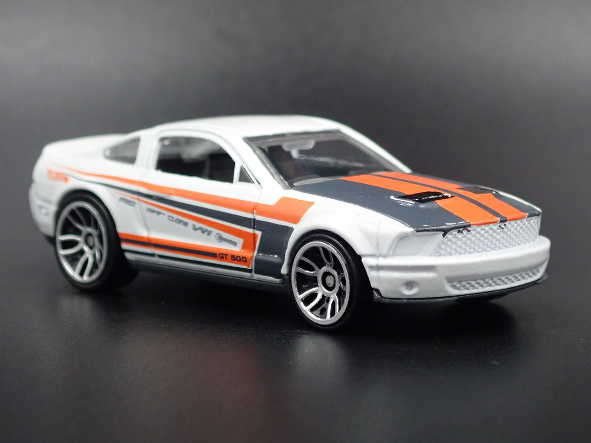 2007 FORD MUSTANG SHELBY GT500 RARE 1:64 SCALE COLLECTIBLE DIECAST MODEL CAR-Burning Rubber Toy Company