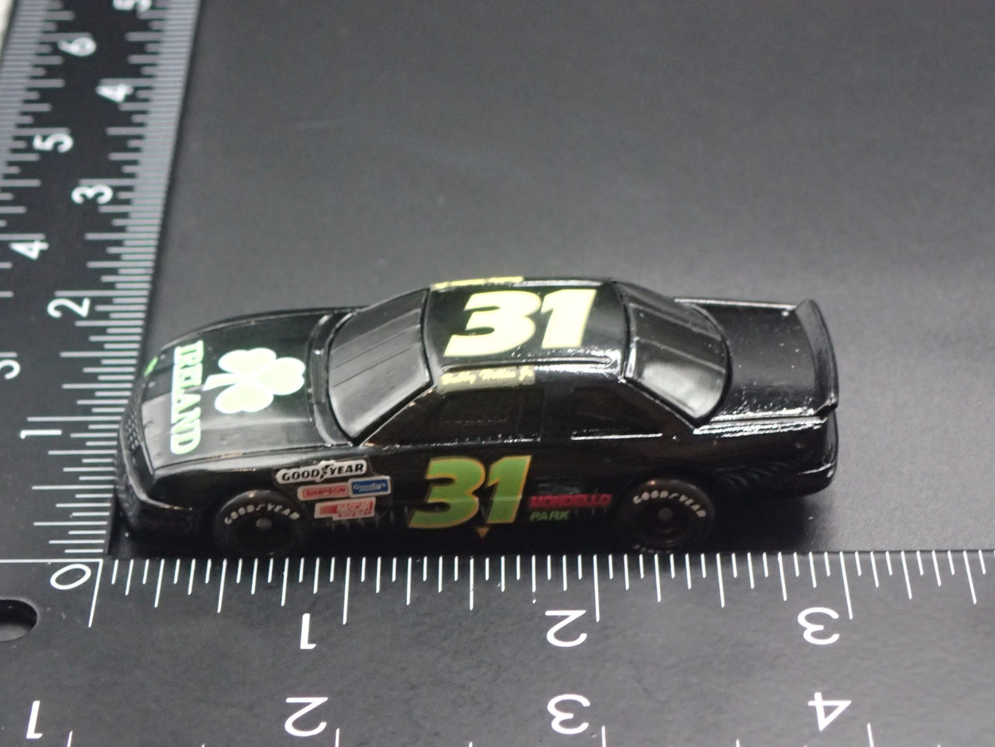 1992 92 CHEVY LUMINA #31 BOBBY HILLIN JR NASCAR 1:64 SCALE DIECAST MODEL CAR