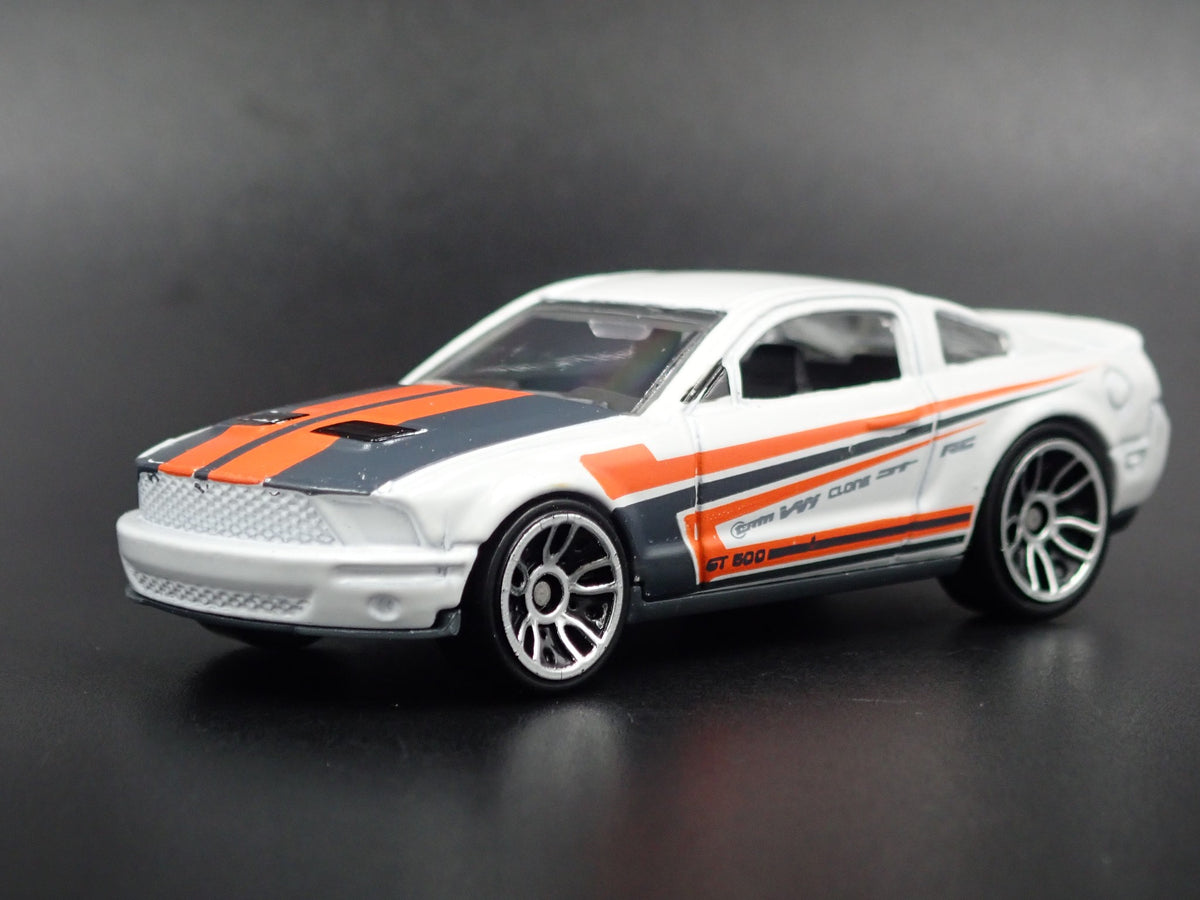 2007 FORD MUSTANG SHELBY GT500 RARE 1:64 SCALE COLLECTIBLE DIECAST MODEL CAR-Burning Rubber Toy Company