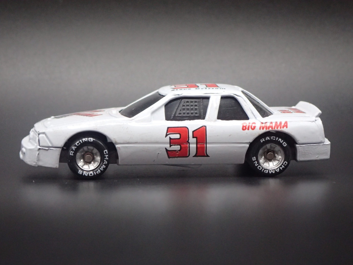 1991 91 OLDSMOBILE CUTLASS 31 STEVE GRISSOM NASCAR 1:64 SCALE DIECAST MODEL CAR