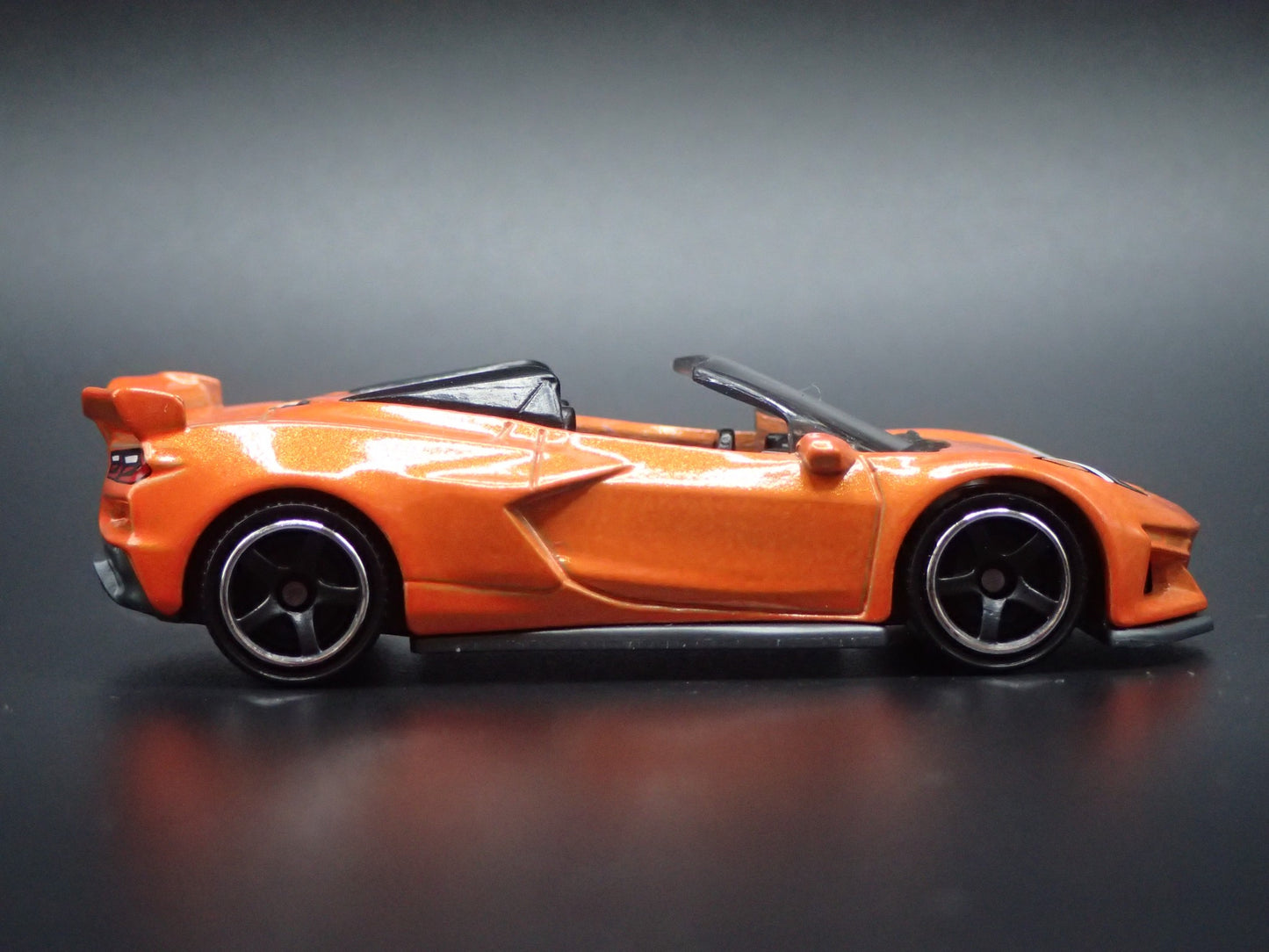 2020-2026 CHEVROLET CORVETTE C8 ZO6 CONVERTIBLE 1:64 SCALE DIECAST MODEL CAR