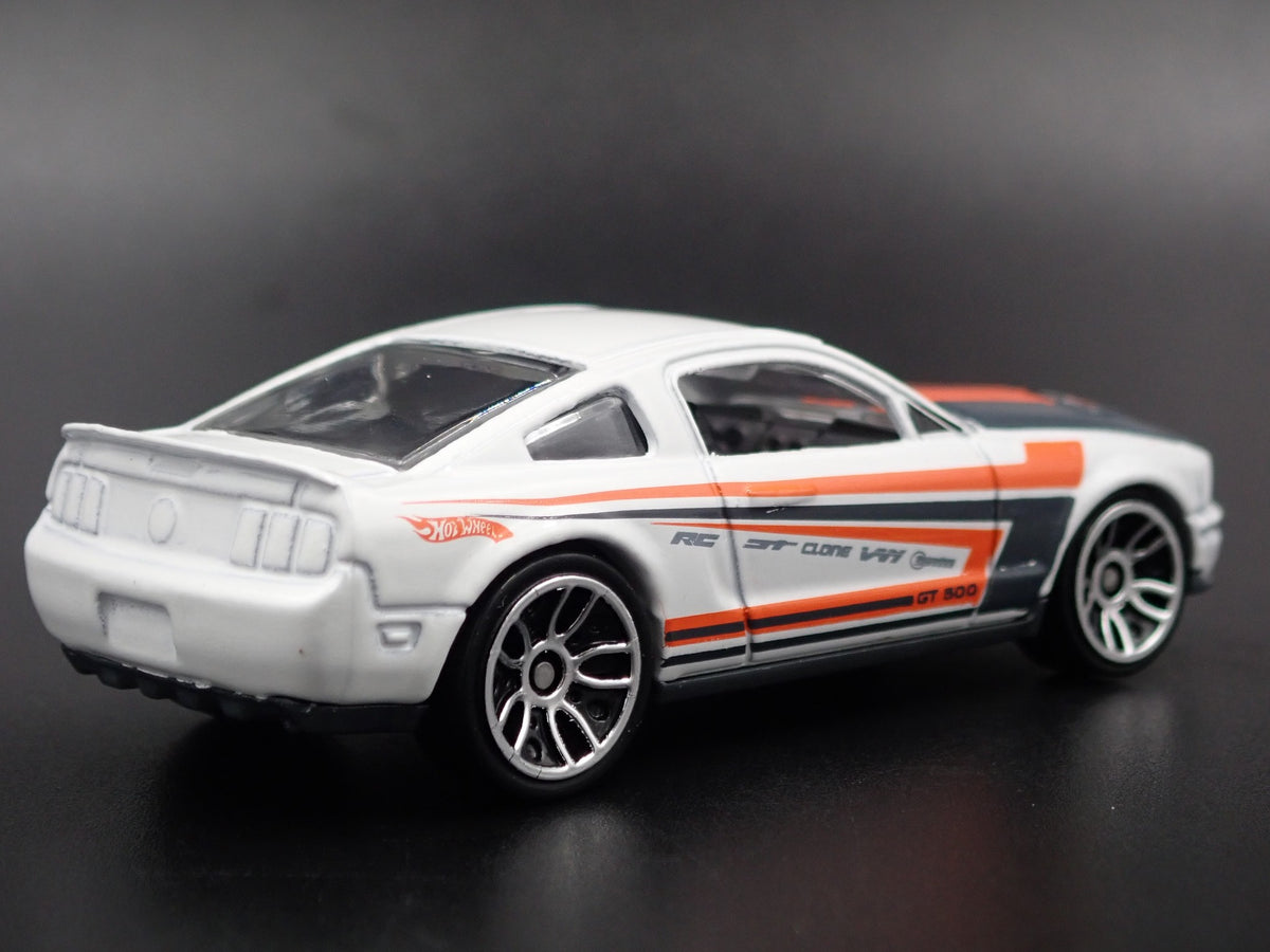 2007 FORD MUSTANG SHELBY GT500 RARE 1:64 SCALE COLLECTIBLE DIECAST MODEL CAR-Burning Rubber Toy Company