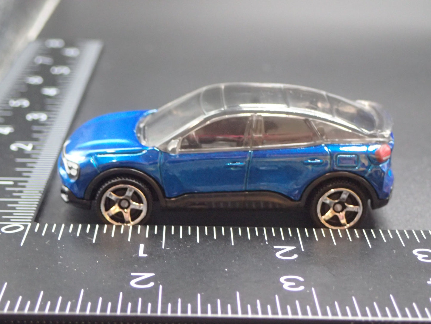 2020-2026 CITROEN E-C4 SUV BLUE 1:64 SCALE COLLECTIBLE DIORAMA DIECAST MODEL CAR