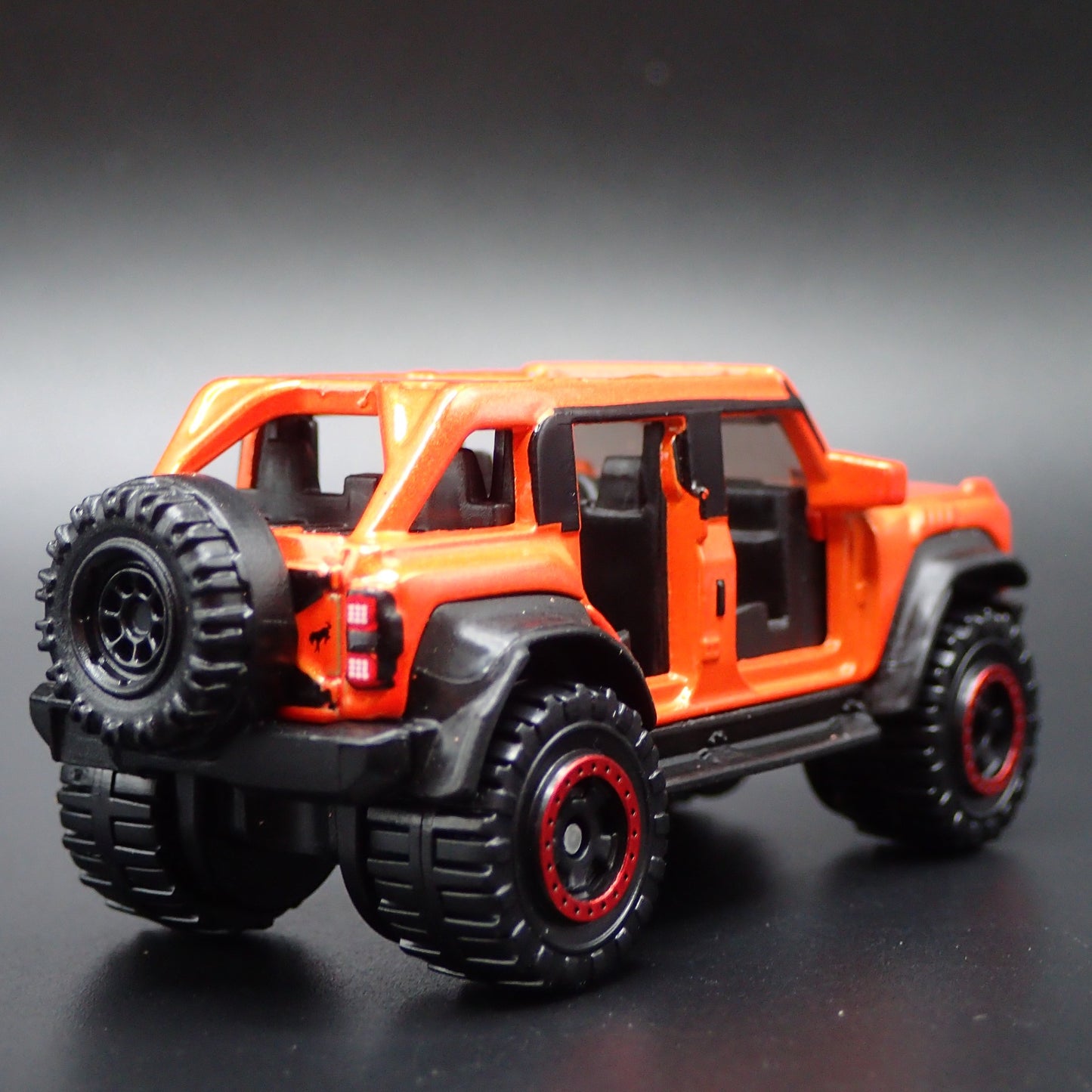 2022-2026 FORD BRONCO RAPTOR 4 FOUR DOOR 1:64 SCALE DIORAMA DIECAST MODEL CAR