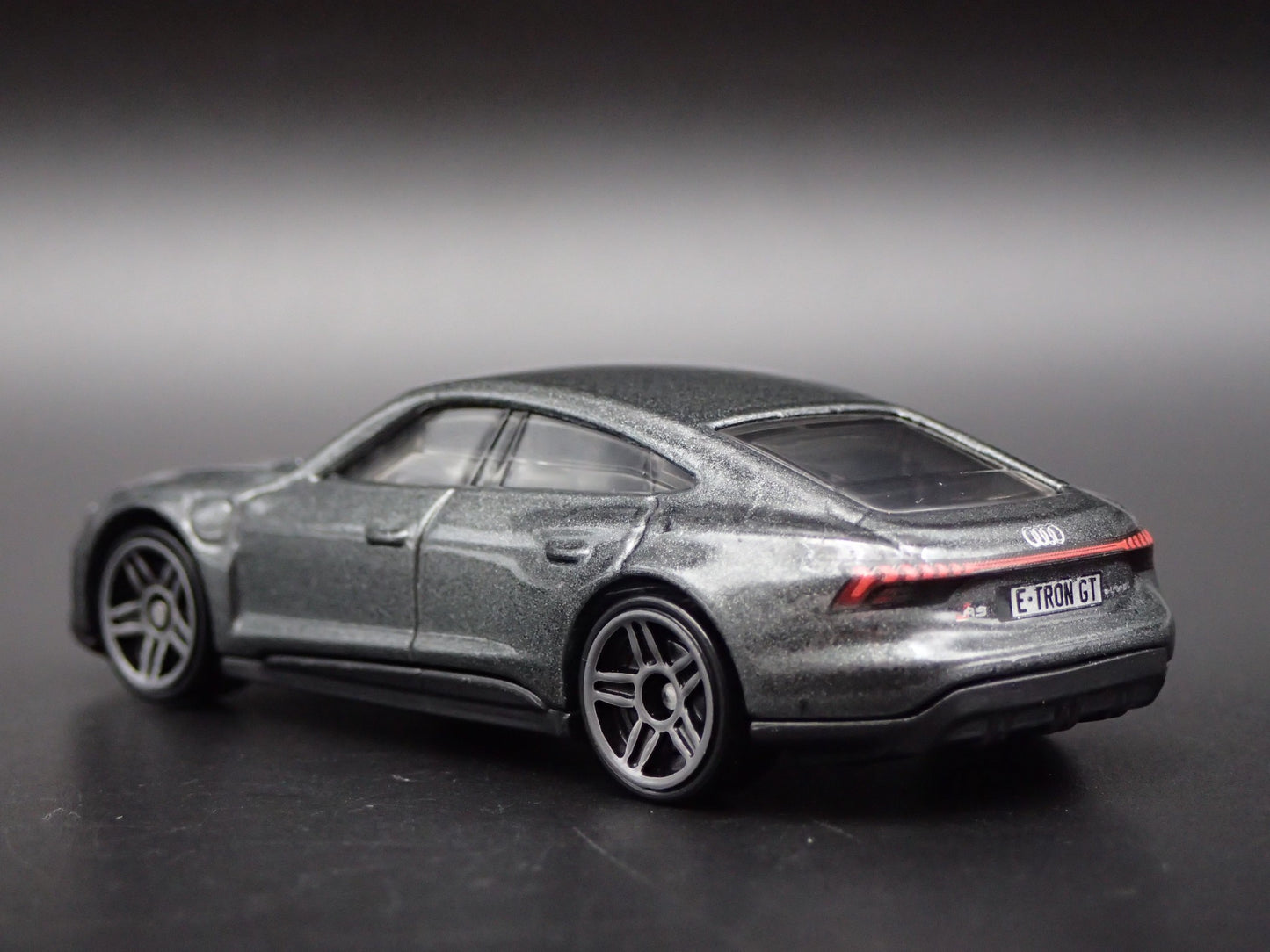 2021-2025 AUDI RS E TRON GT GRAY 1:64 SCALE COLLECTIBLE DIECAST MODEL CAR