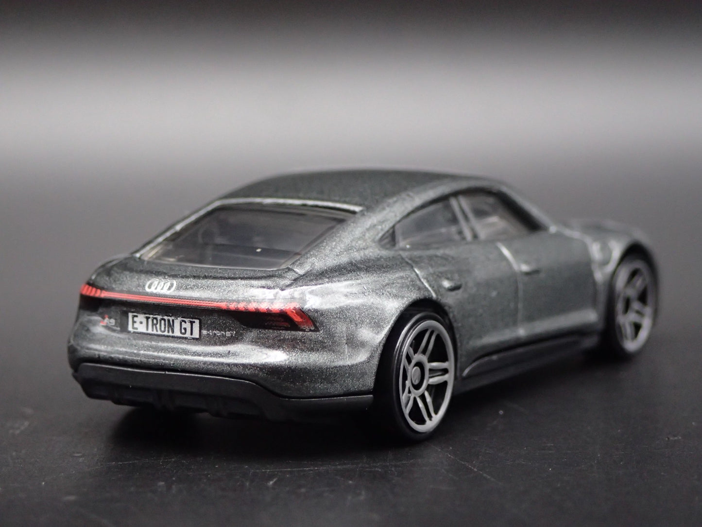 2021-2025 AUDI RS E TRON GT GRAY 1:64 SCALE COLLECTIBLE DIECAST MODEL CAR