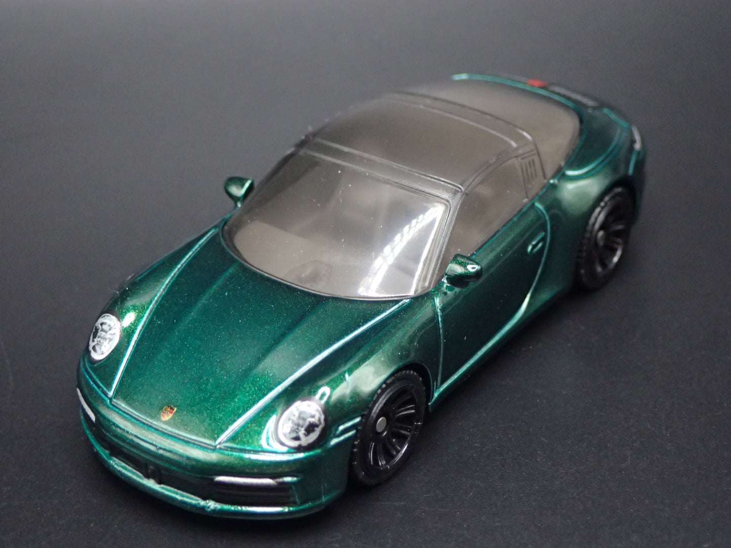 2018-2026 PORSCHE 911 TARGA 4S GREEN 1:64 SCALE COLLECTIBLE DIECAST MODEL CAR
