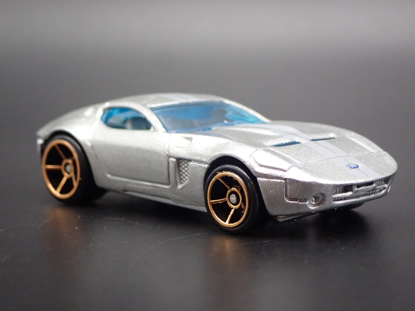 2005 05 FORD SHELBY GR1 CONCEPT SILVER 1:64 SCALE COLLECTIBLE DIECAST MODEL CAR