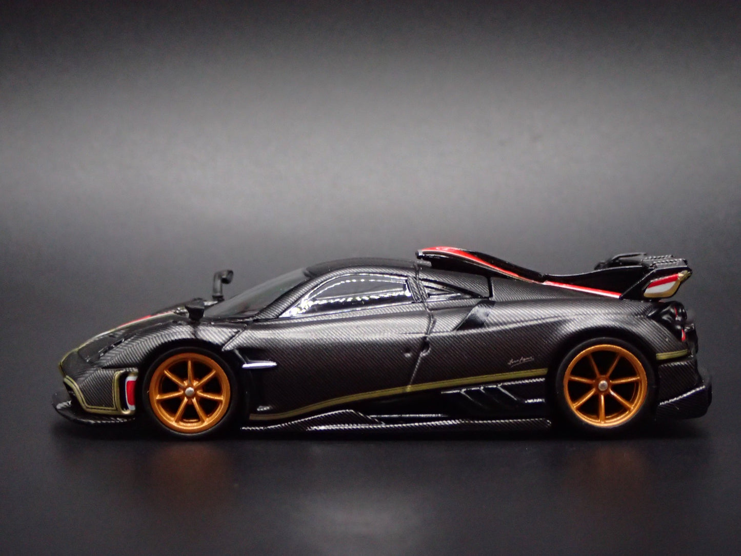 2020-2025 PAGANI IMOLA SUPERCAR MATT BLACK 1:64 SCALE DIORAMA DIECAST MODEL CAR