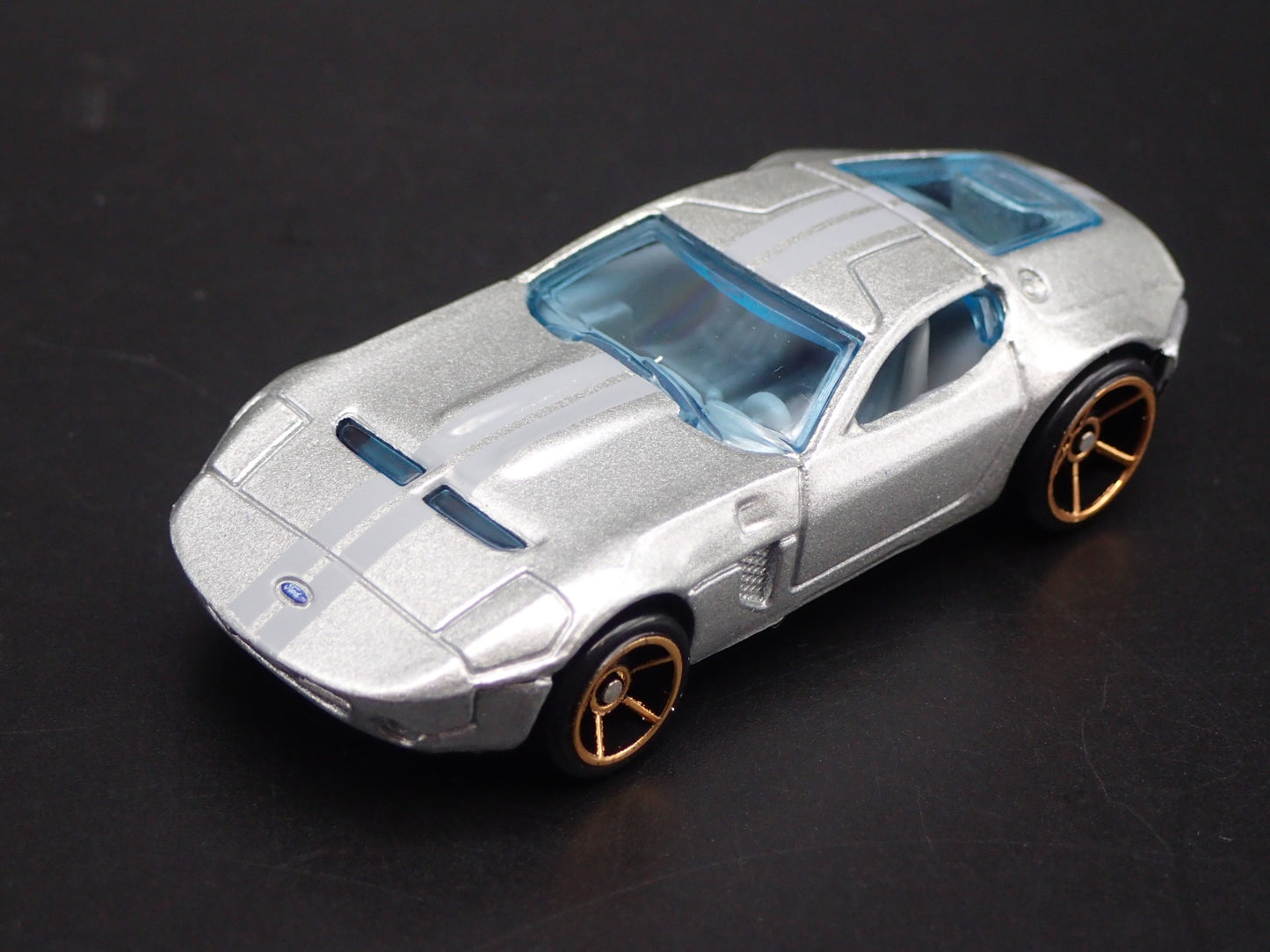 2005 05 FORD SHELBY GR1 CONCEPT SILVER 1:64 SCALE COLLECTIBLE DIECAST MODEL CAR