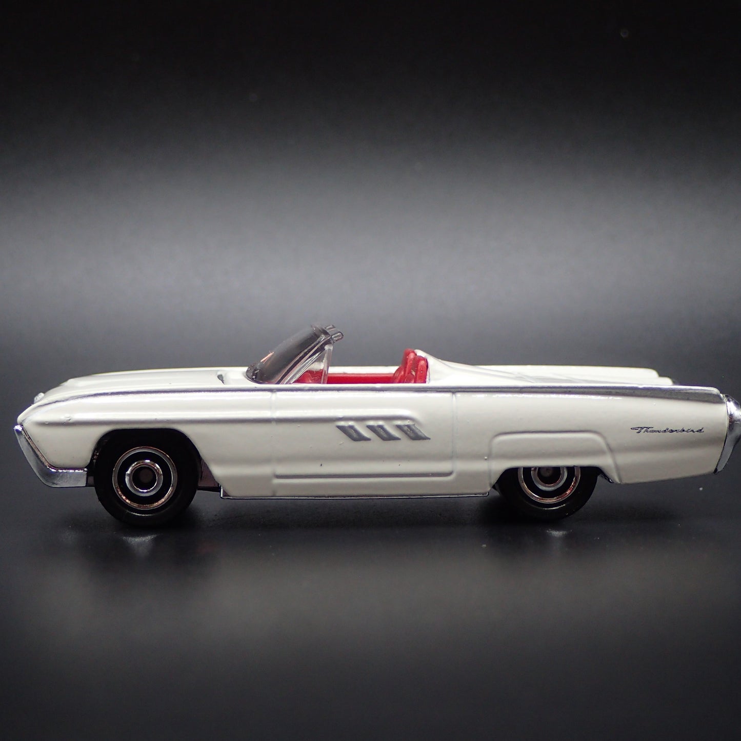 1963 FORD THUNDERBIRD TBIRD CONVERTIBLE 1:64 SCALE COLLECTIBLE DIECAST MODEL CAR