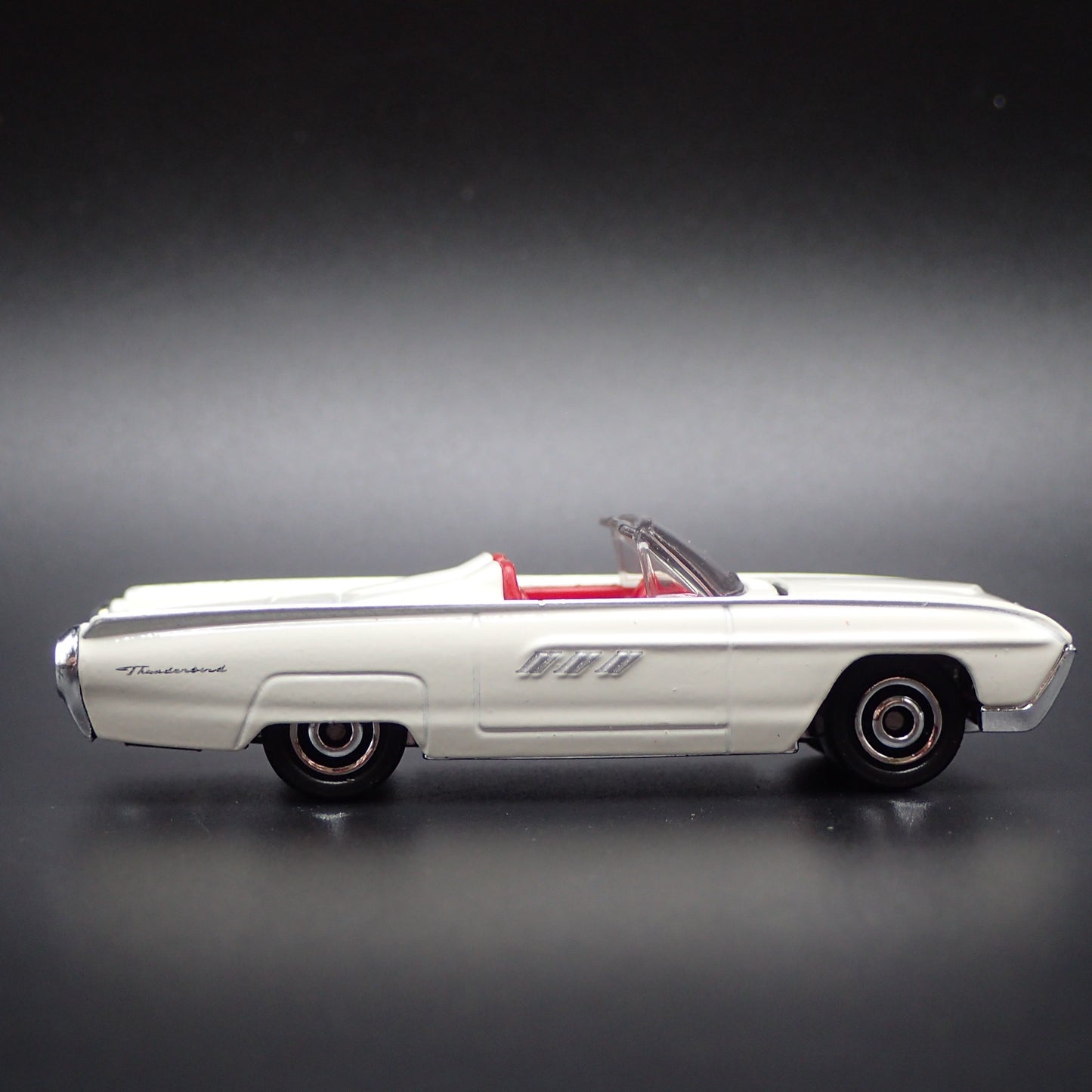 1963 FORD THUNDERBIRD TBIRD CONVERTIBLE 1:64 SCALE COLLECTIBLE DIECAST MODEL CAR