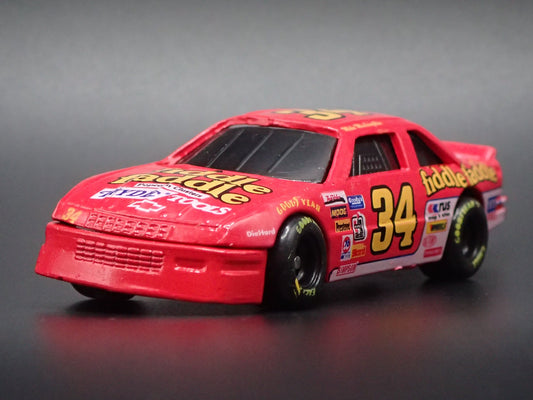 1994 94 CHEVY LUMINA 34 MIKE MCLAUGHLIN NASCAR 1:64 SCALE DIECAST MODEL CAR