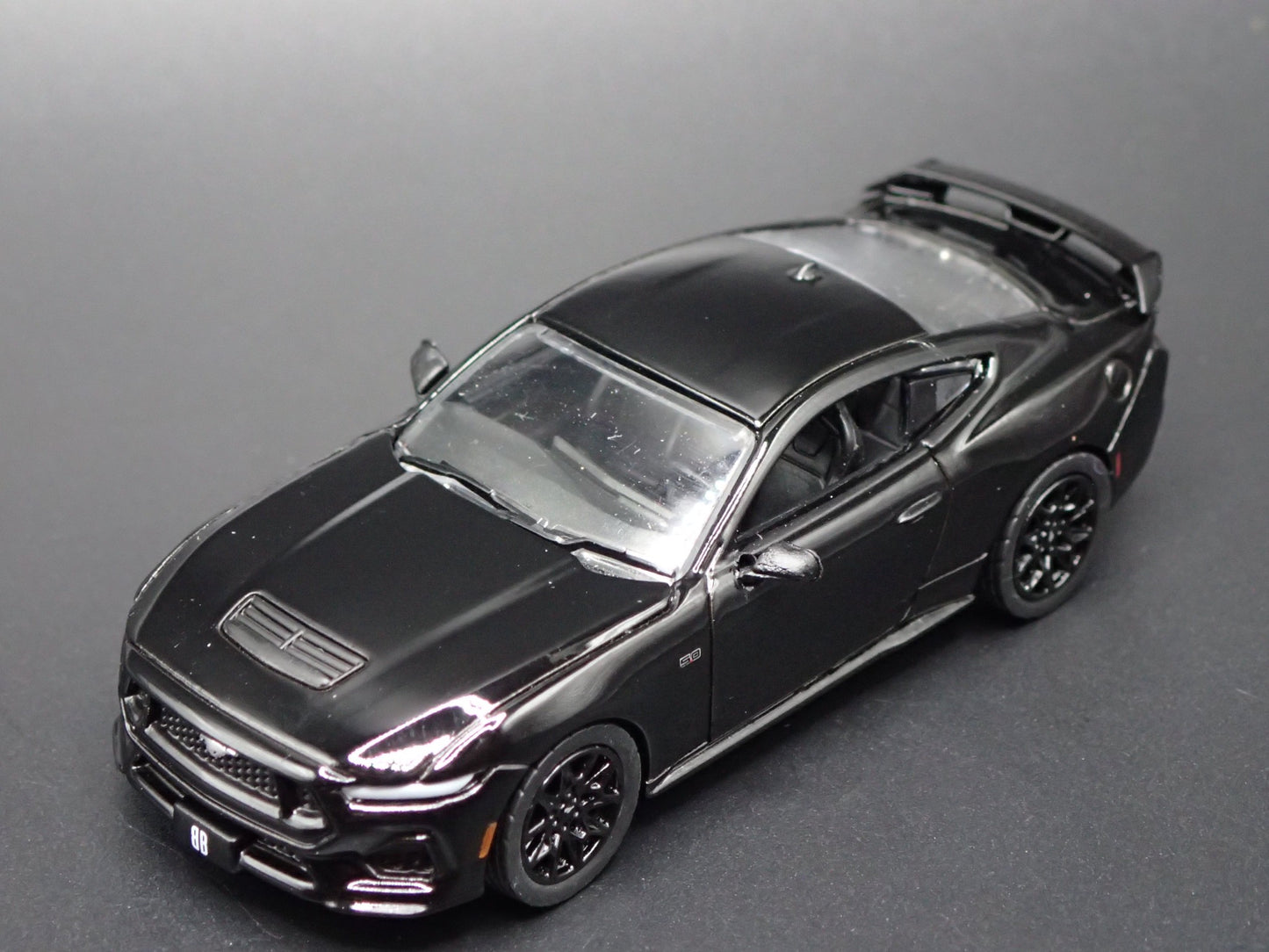 2024-2025 FORD MUSTANG GT COUPE BLACK 1:64 SCALE DIORAMA DIECAST MODEL CAR