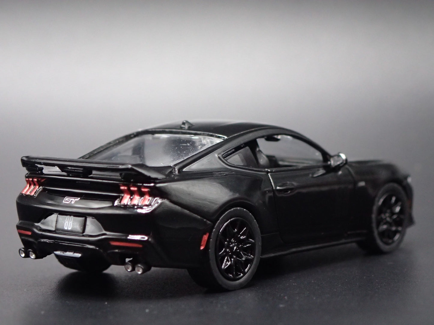 2024-2025 FORD MUSTANG GT COUPE BLACK 1:64 SCALE DIORAMA DIECAST MODEL CAR