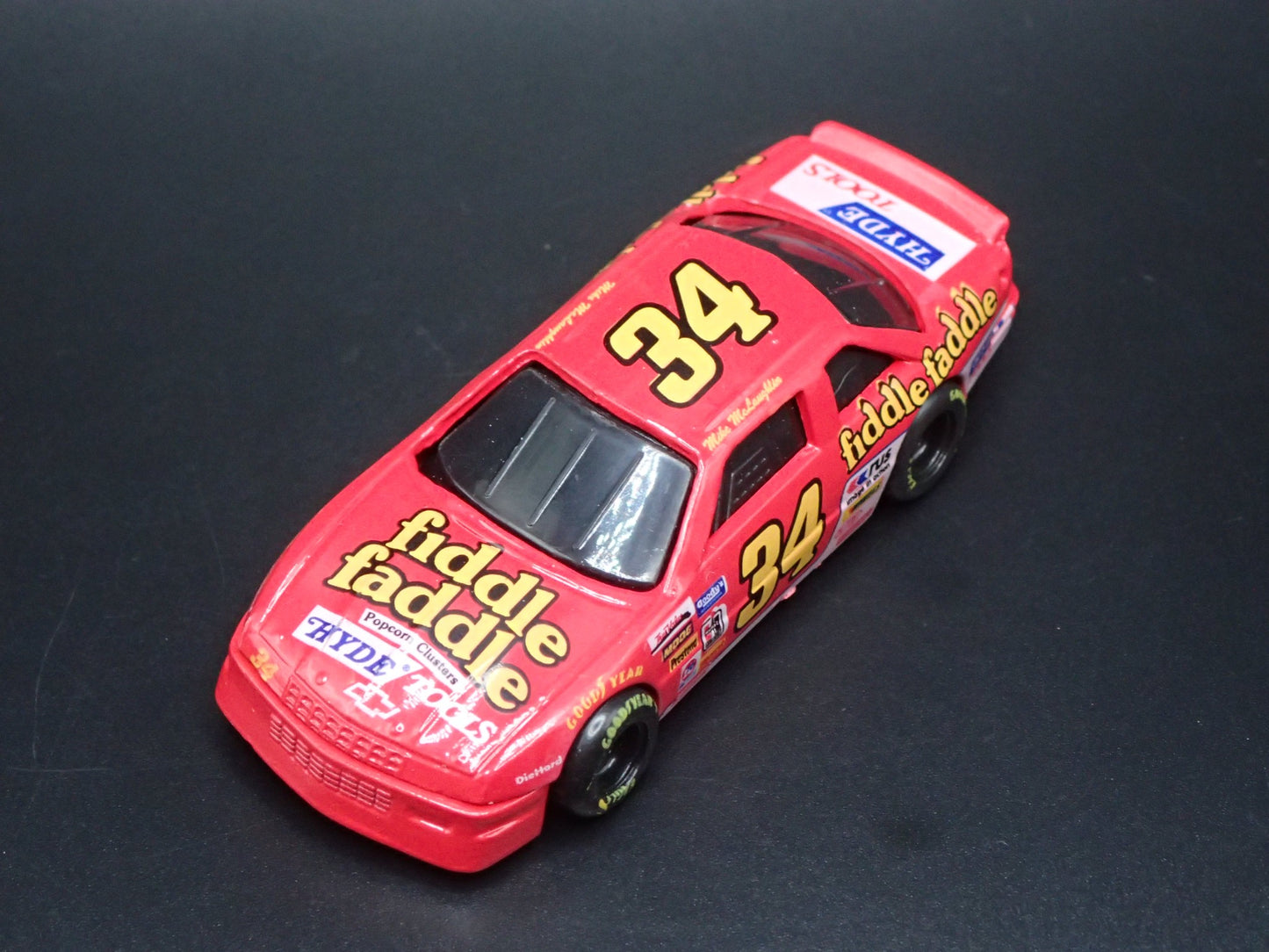 1994 94 CHEVY LUMINA 34 MIKE MCLAUGHLIN NASCAR 1:64 SCALE DIECAST MODEL CAR