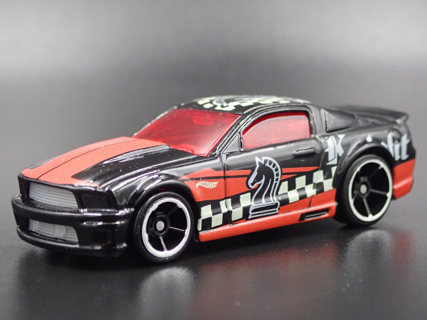 2005- 2009 FORD MUSTANG GT BLACK RARE 1:64 SCALE COLLECTIBLE DIECAST MODEL CAR