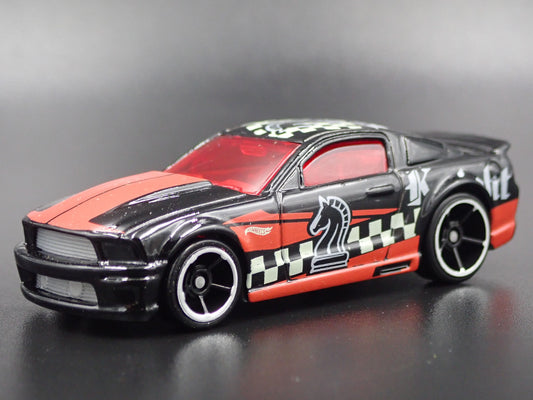 2005- 2009 FORD MUSTANG GT BLACK RARE 1:64 SCALE COLLECTIBLE DIECAST MODEL CAR
