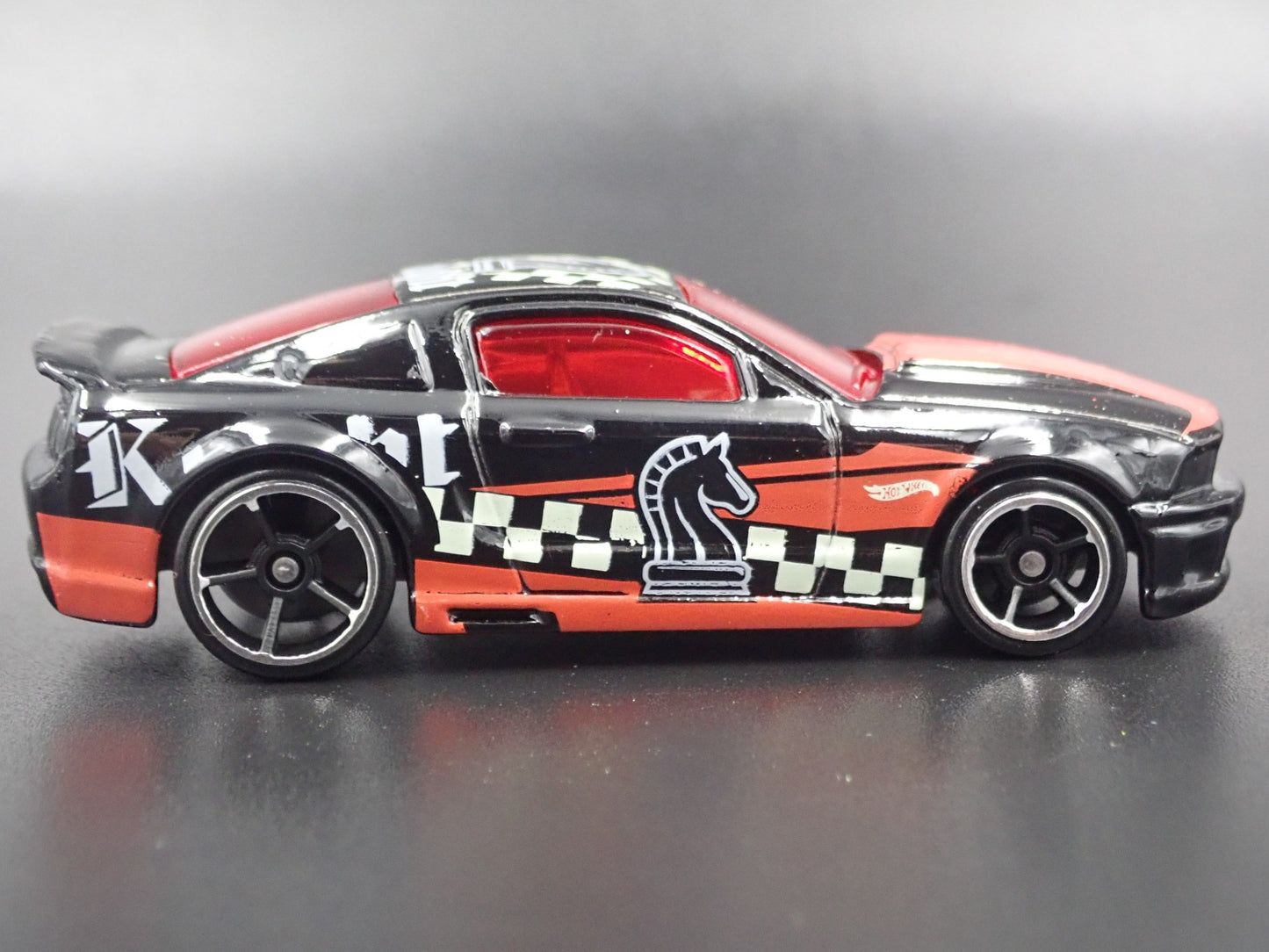 2005- 2009 FORD MUSTANG GT BLACK RARE 1:64 SCALE COLLECTIBLE DIECAST MODEL CAR