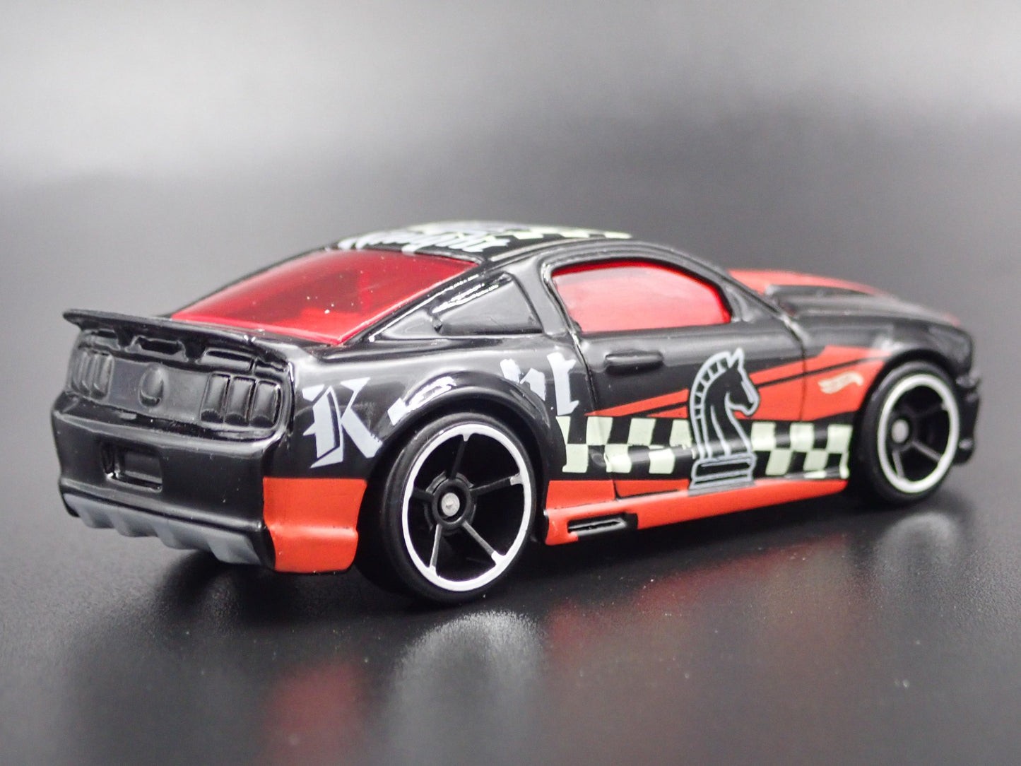 2005- 2009 FORD MUSTANG GT BLACK RARE 1:64 SCALE COLLECTIBLE DIECAST MODEL CAR