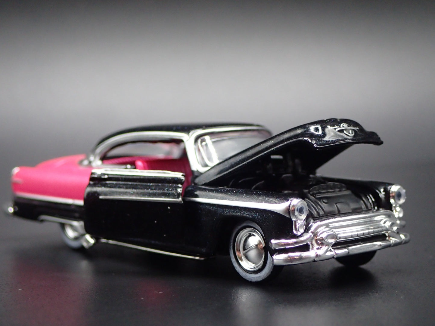 1953 53 OLDS OLDSMOBILE 98 RARE 1:64 SCALE COLLECTIBLE DIORAMA DIECAST MODEL CAR