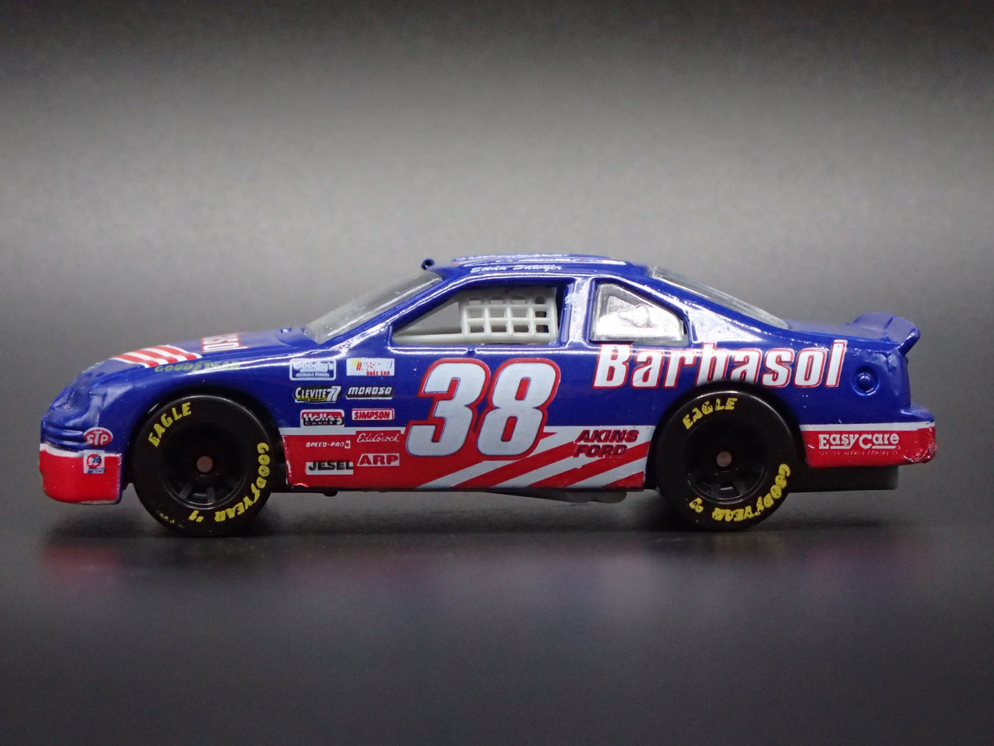 1997 97 FORD THUNDERBIRD 38 ELTON SAWYER NASCAR 1:64 SCALE DIECAST MODEL CAR