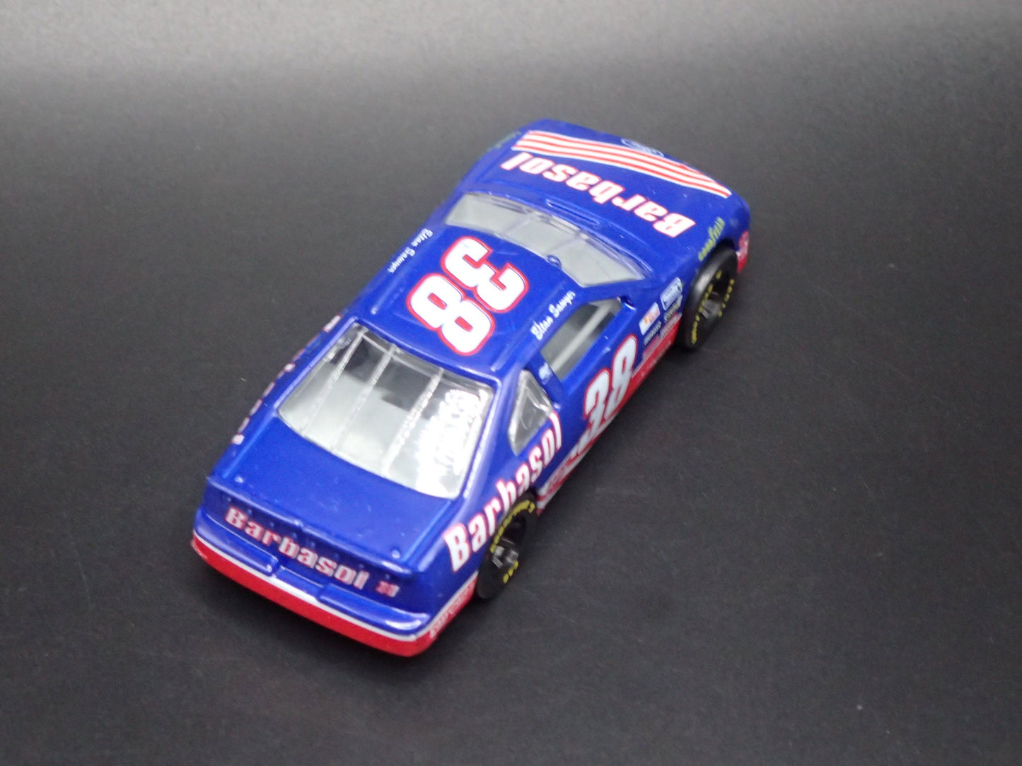 1997 97 FORD THUNDERBIRD 38 ELTON SAWYER NASCAR 1:64 SCALE DIECAST MODEL CAR