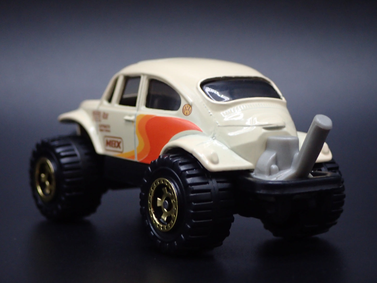 VW VOLKSWAGEN BAJA BEETLE BUG 4X4 CREAM 1:64 SCALE DIORAMA DIECAST MODEL CAR