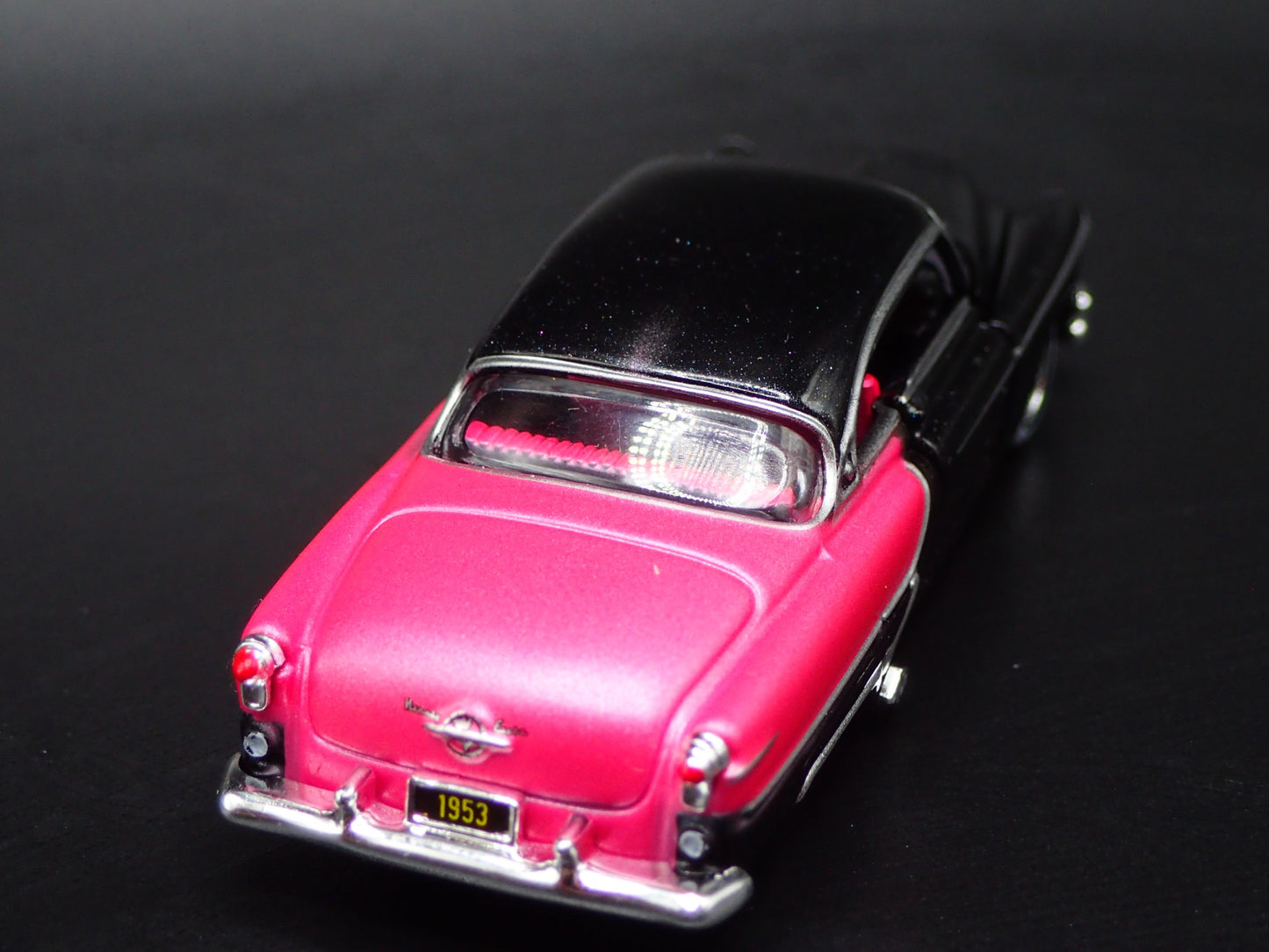 1953 53 OLDS OLDSMOBILE 98 RARE 1:64 SCALE COLLECTIBLE DIORAMA DIECAST MODEL CAR