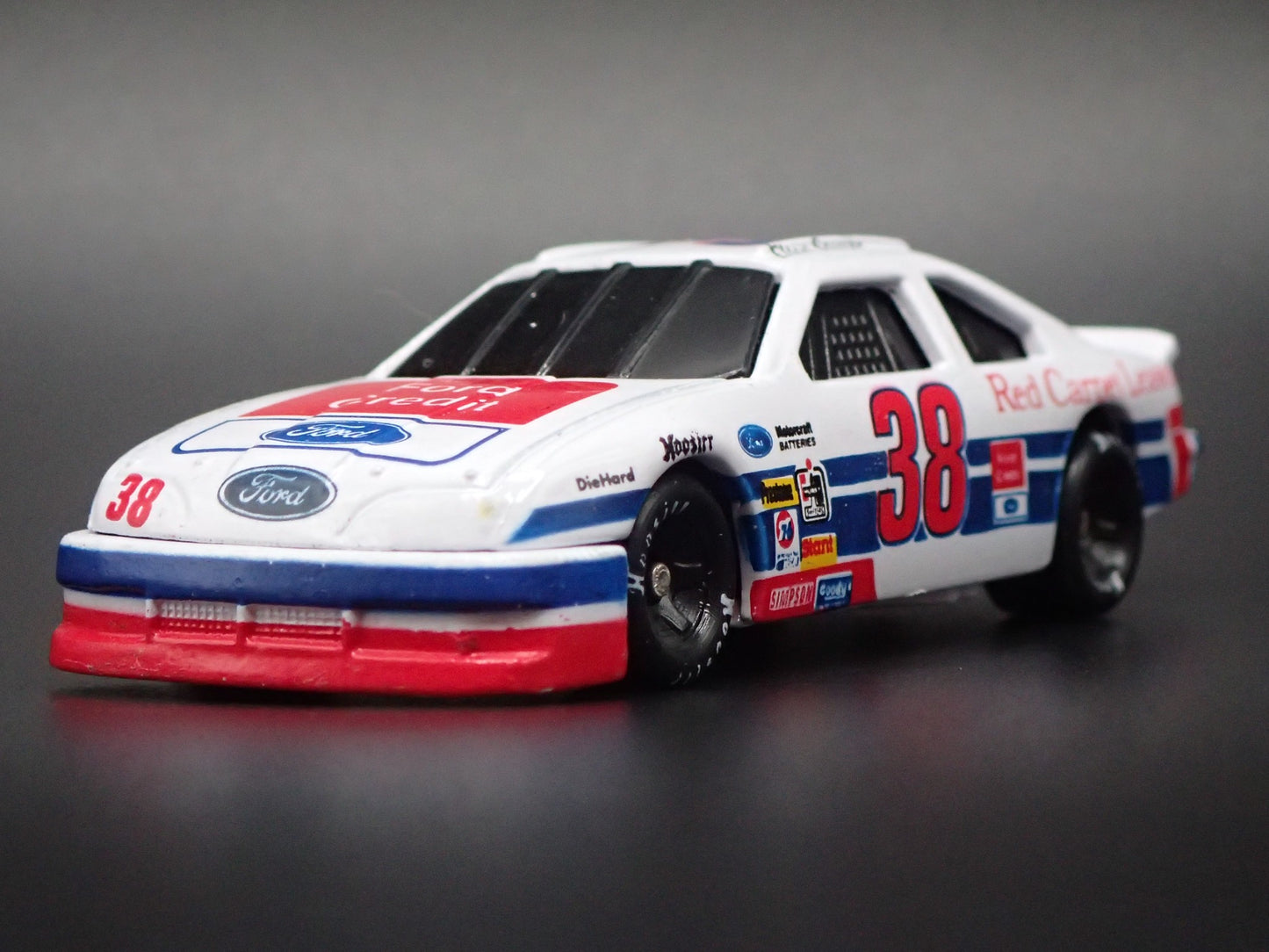 1994 94 FORD THUNDERBIRD 38 ELTON SAWYER NASCAR 1:64 SCALE DIECAST MODEL CAR