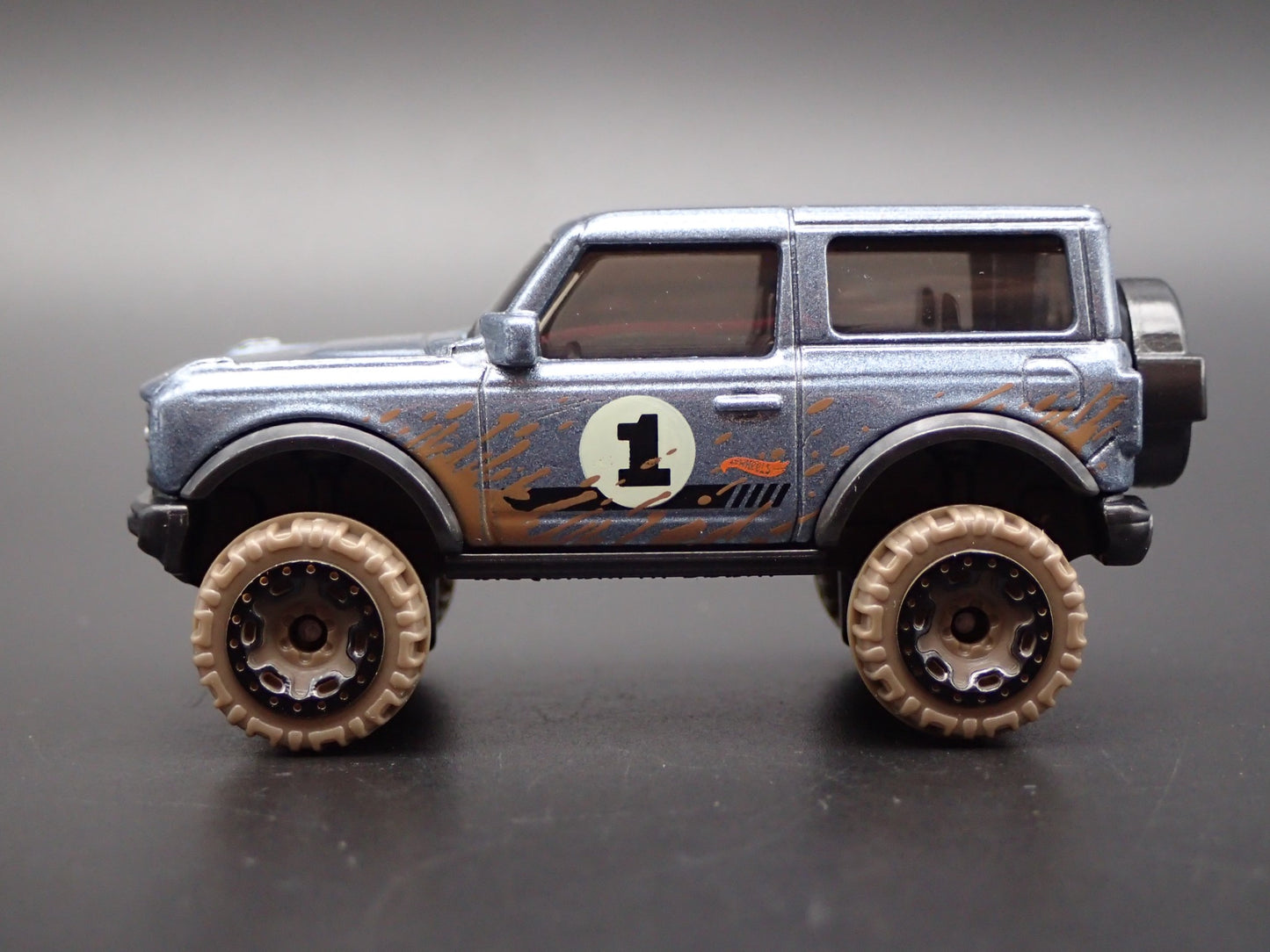 2021-2026 FORD BRONCO 2 TWO DOOR RARE 1:64 SCALE DIORAMA DIECAST MODEL CAR