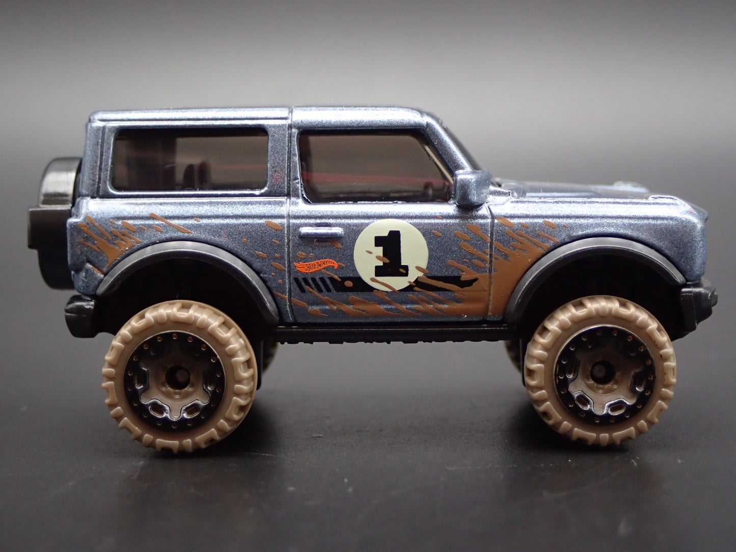 2021-2026 FORD BRONCO 2 TWO DOOR RARE 1:64 SCALE DIORAMA DIECAST MODEL CAR