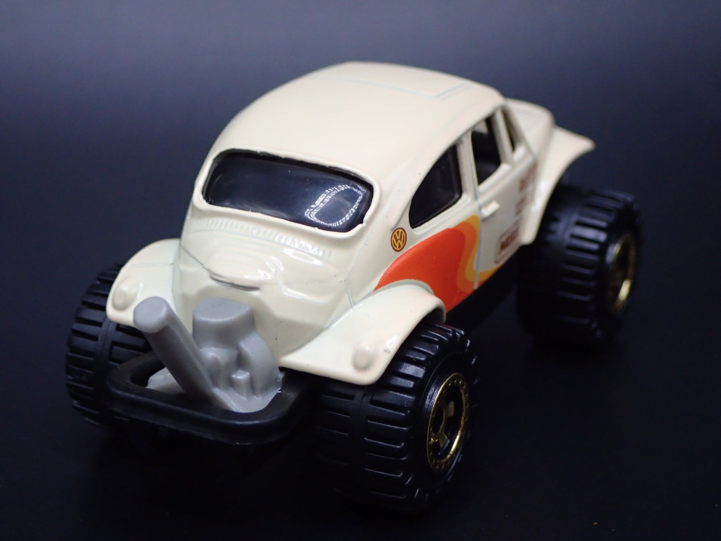 VW VOLKSWAGEN BAJA BEETLE BUG 4X4 CREAM 1:64 SCALE DIORAMA DIECAST MODEL CAR