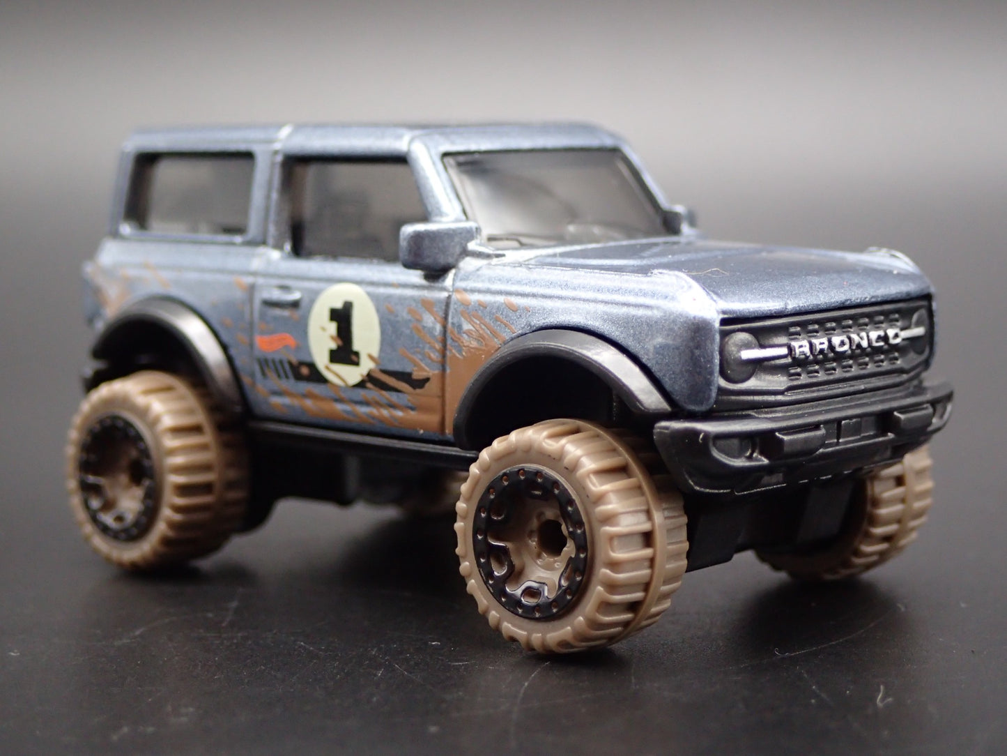 2021-2026 FORD BRONCO 2 TWO DOOR RARE 1:64 SCALE DIORAMA DIECAST MODEL CAR