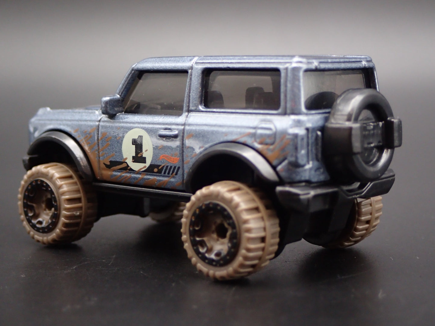 2021-2026 FORD BRONCO 2 TWO DOOR RARE 1:64 SCALE DIORAMA DIECAST MODEL CAR